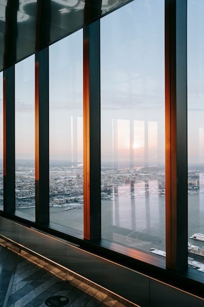 Fenêtre baie vitrée à bordeaux : transformez votre espace !